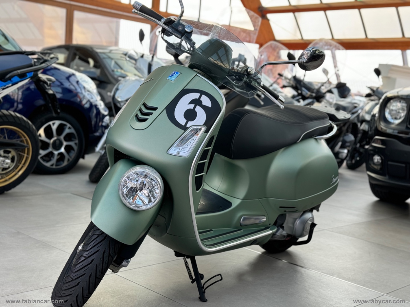 PIAGGIO VESPA SEI GIORNI 300CC II EDITION                                                        