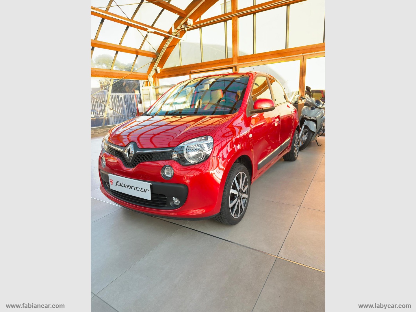 RENAULT Twingo