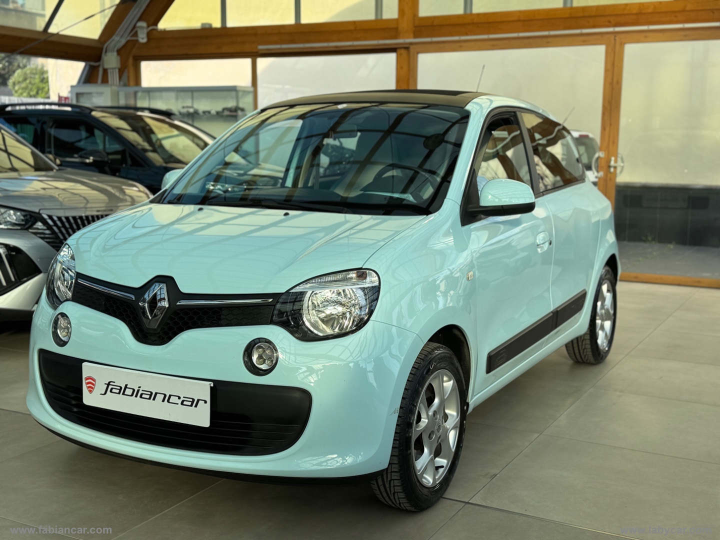 RENAULT Twingo