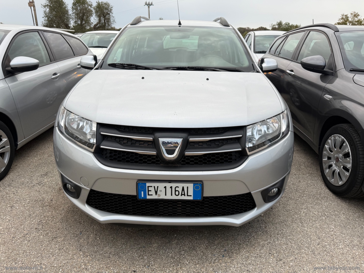 DACIA Logan