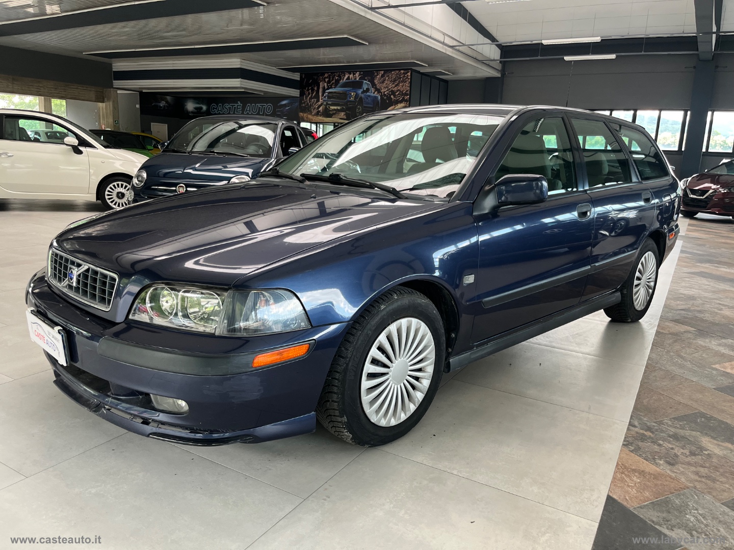VOLVO Serie 40