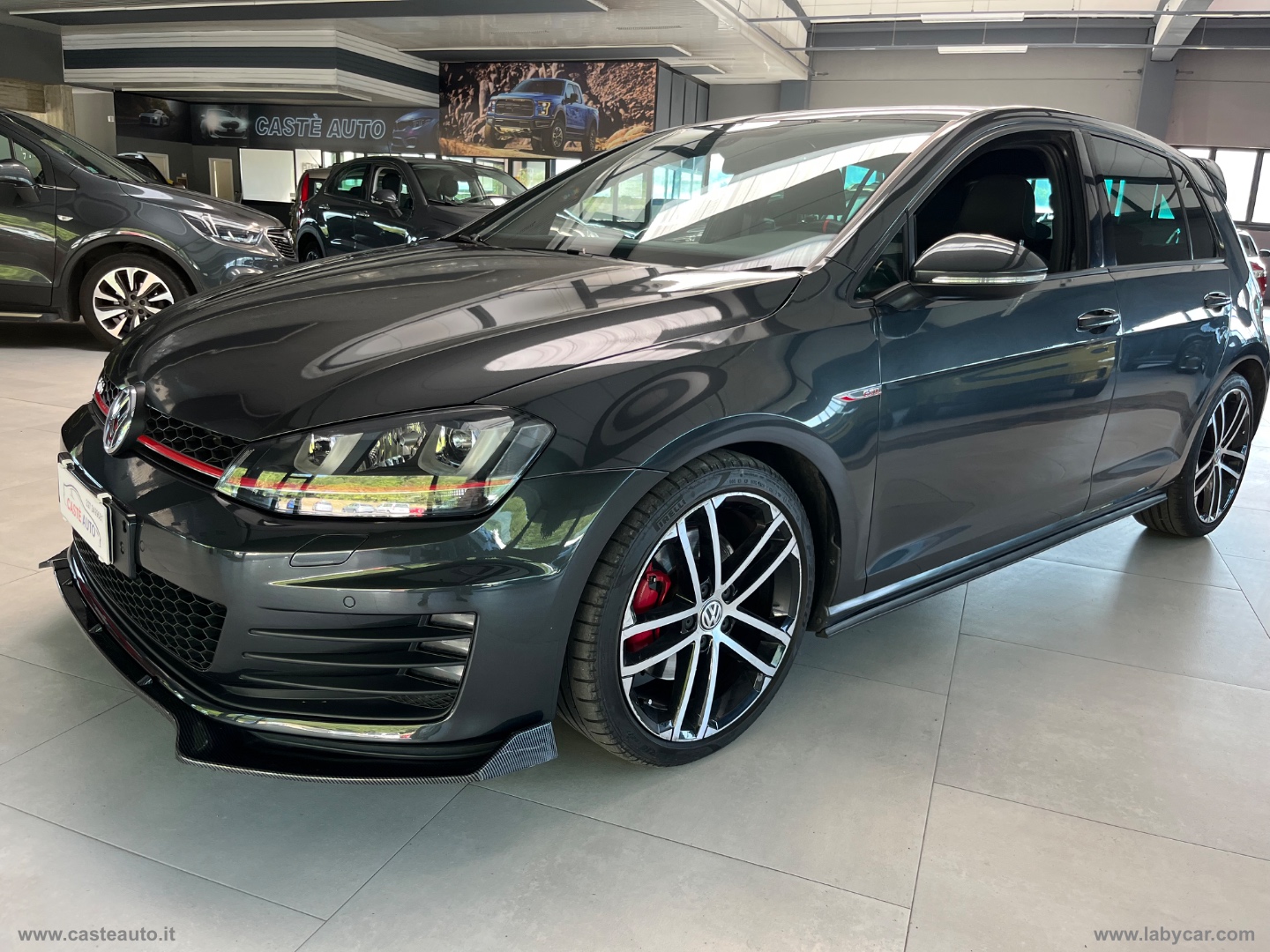 VOLKSWAGEN&nbsp;Golf