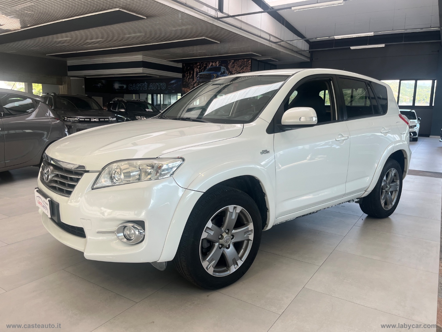 TOYOTA RAV4