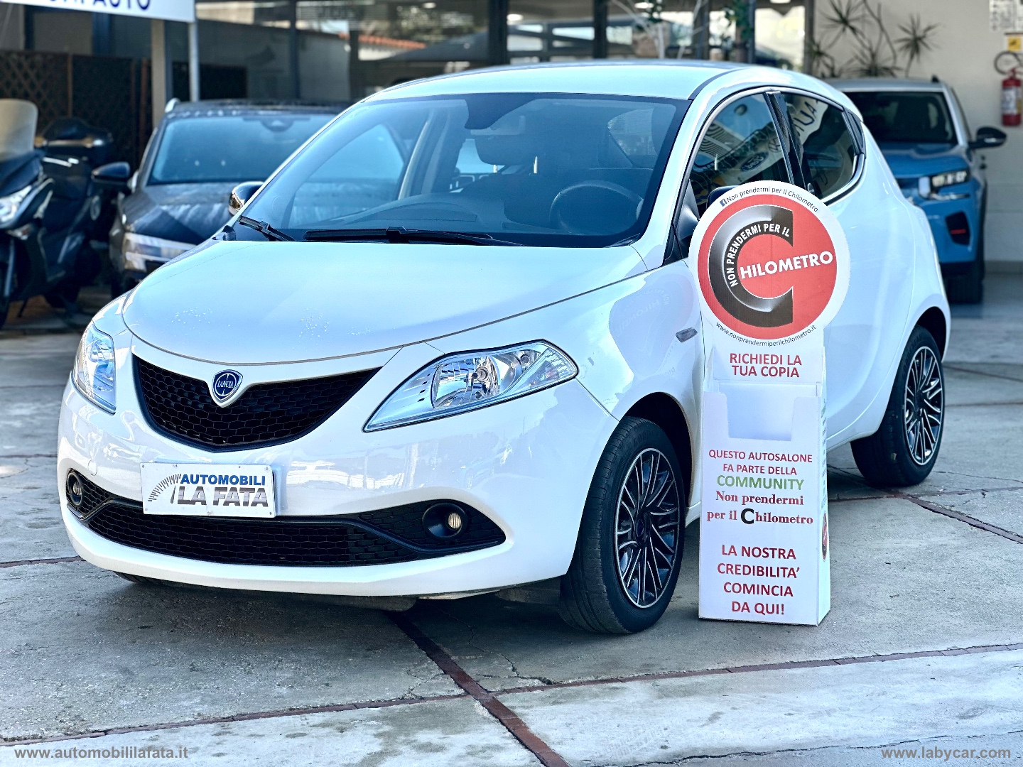 LANCIA Ypsilon