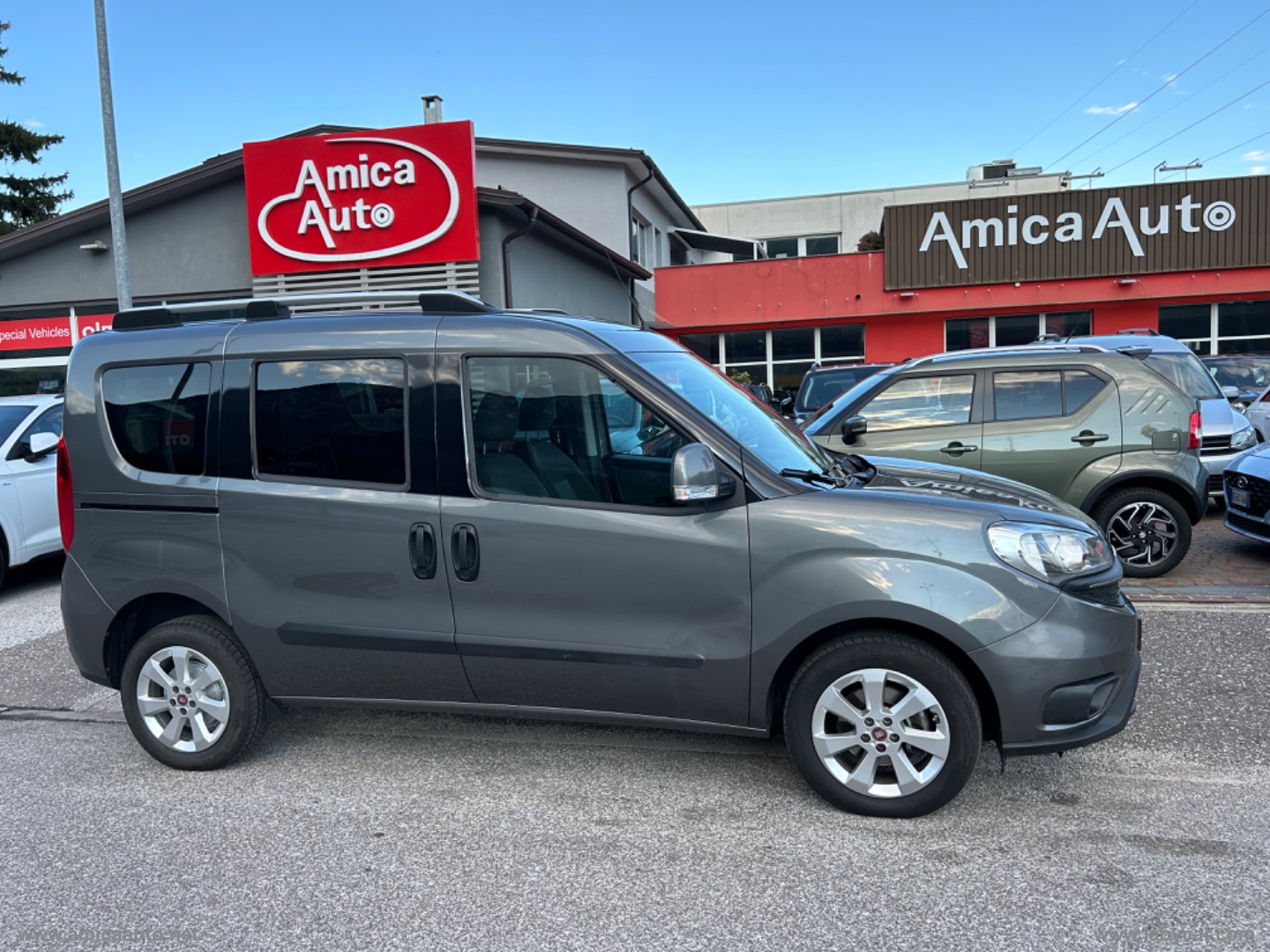 DoblÃ² 1.6 MJT COMBI 5 POSTI 105CV LOUNGE                                                        