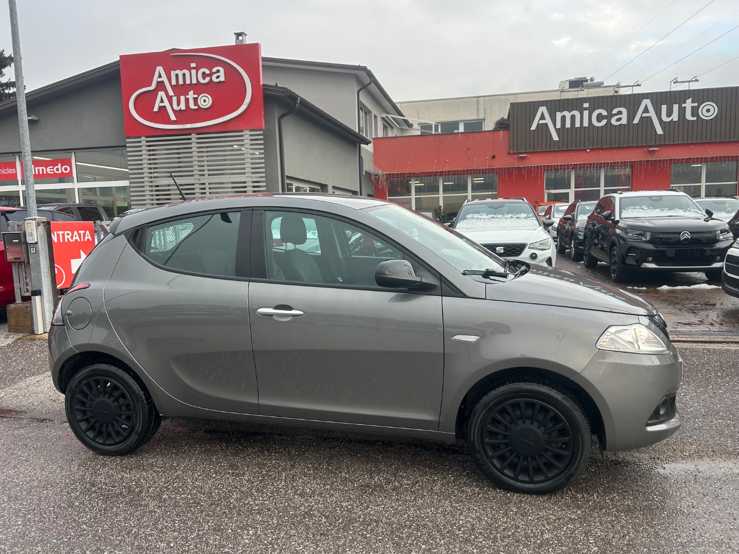 LANCIA Ypsilon