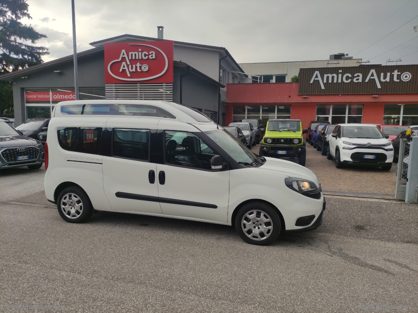 Doblò 1.6 MJT 120 PL Combi Maxi Loun. TETTO ALTO CON PEDANA POST. PER OSPITI DISABILI        