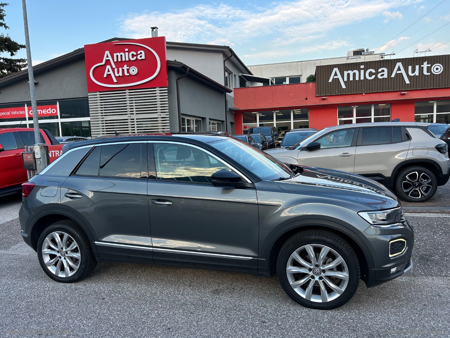 VOLKSWAGEN T-Roc