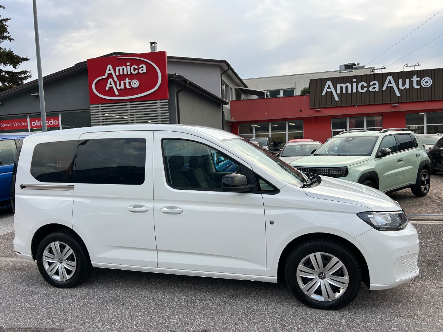 VOLKSWAGEN Caddy