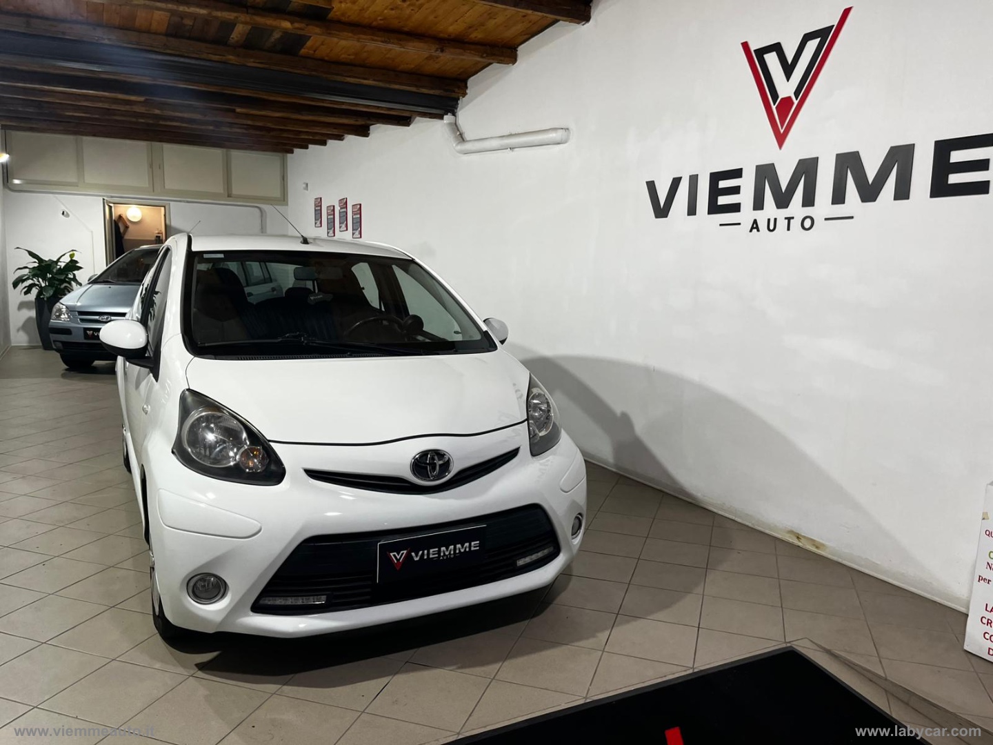 Aygo 1.0 12V VVT-i 5p. Cool Soda Conn.                                                        