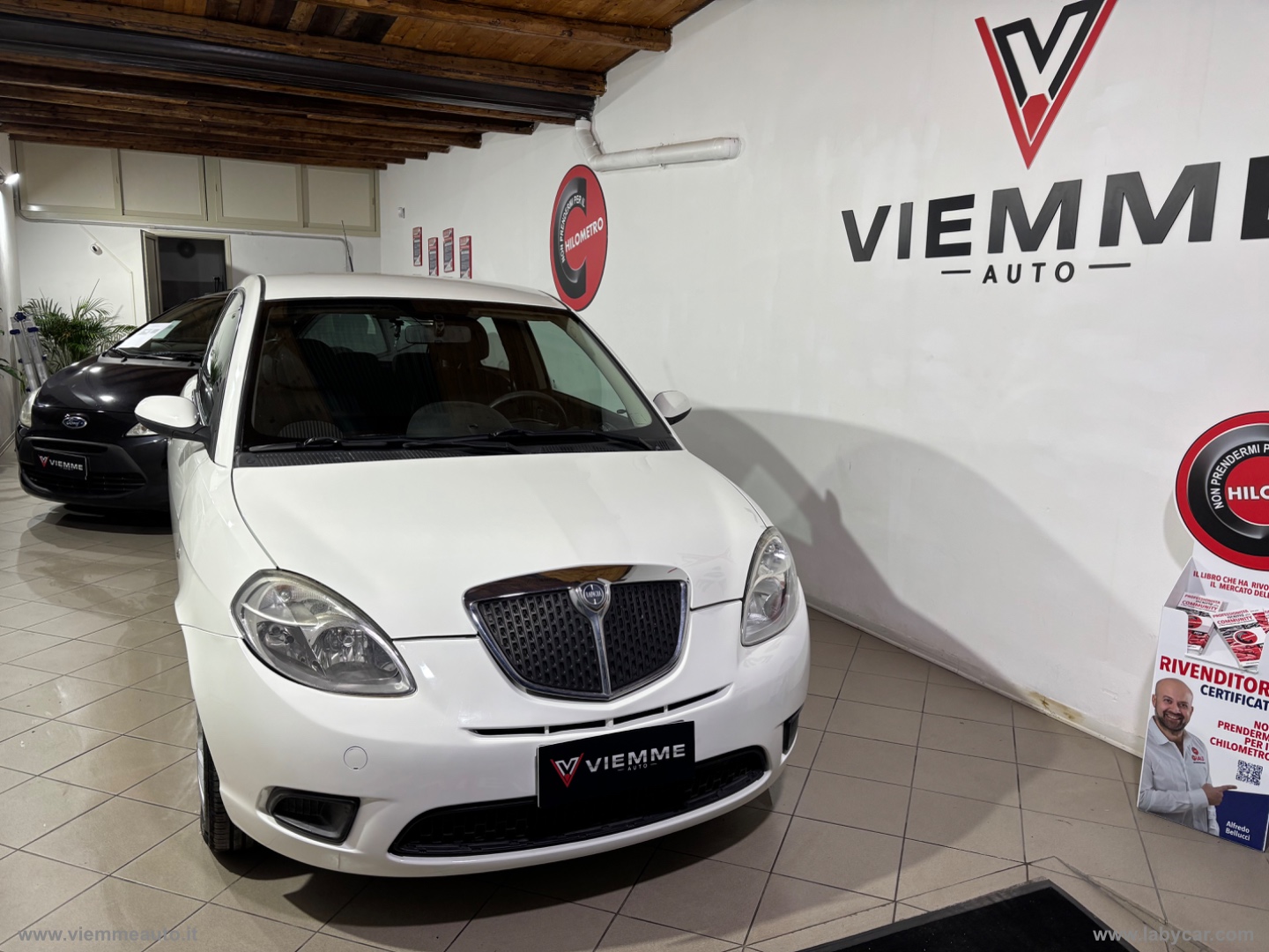 Ypsilon 1.2 Versus                                                        