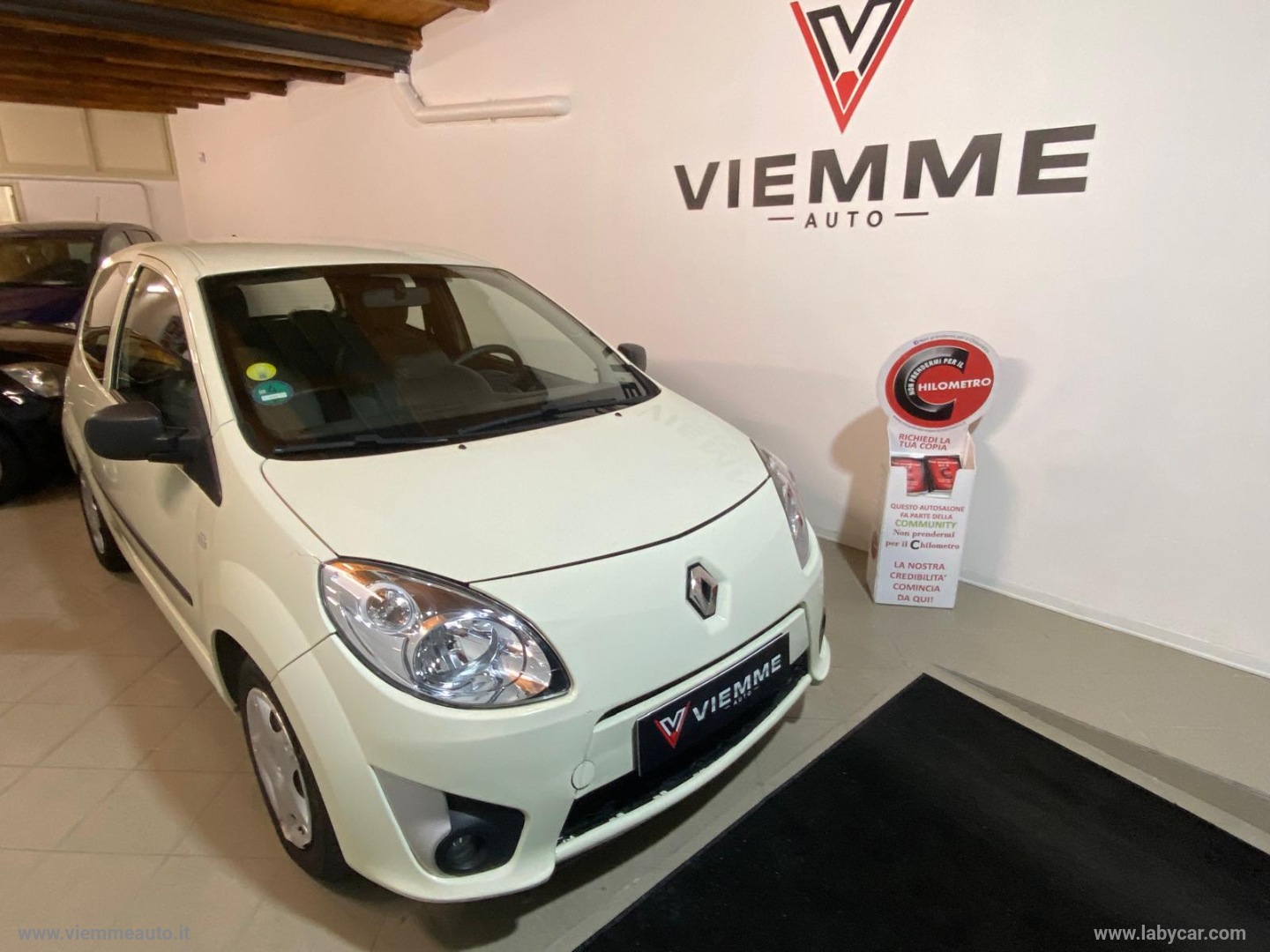 RENAULT Twingo