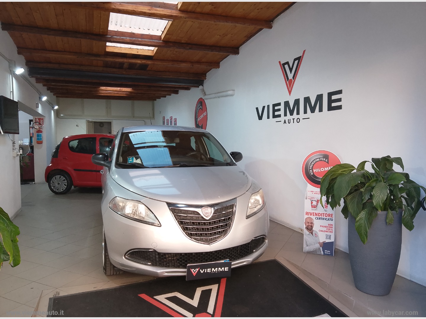LANCIA Ypsilon