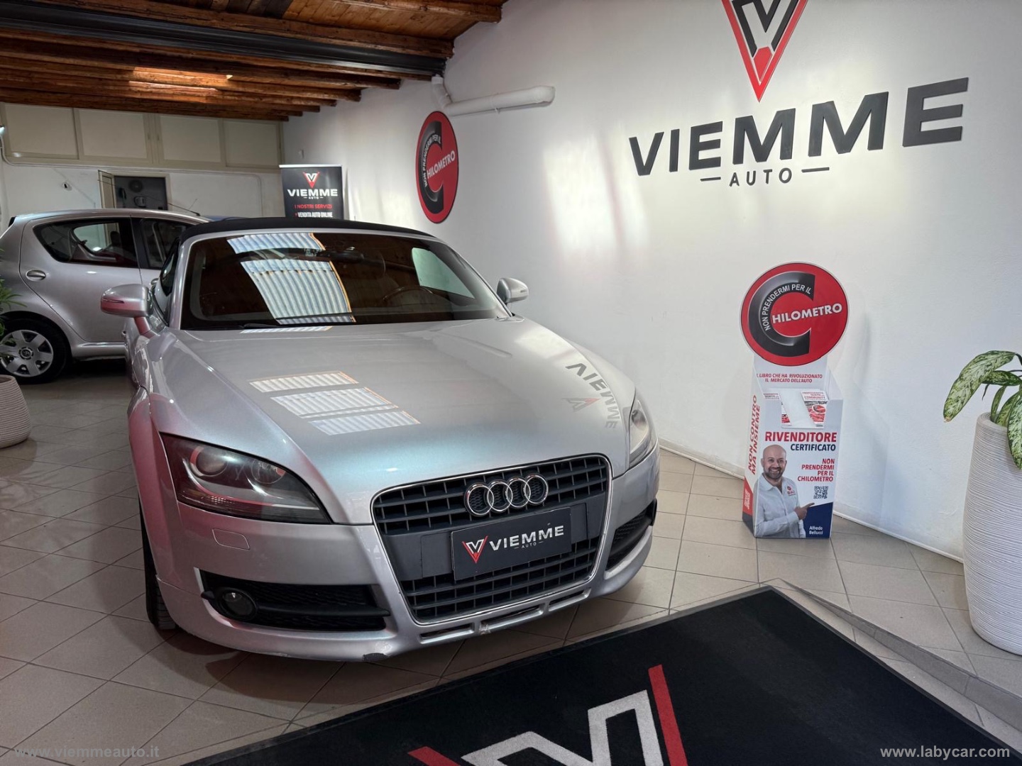 AUDI TT