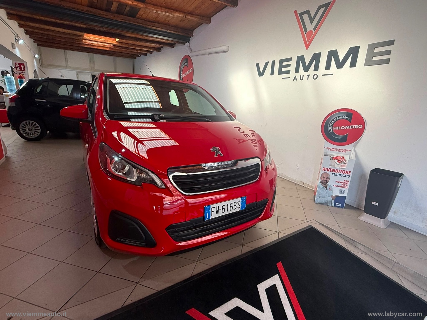 PEUGEOT 108