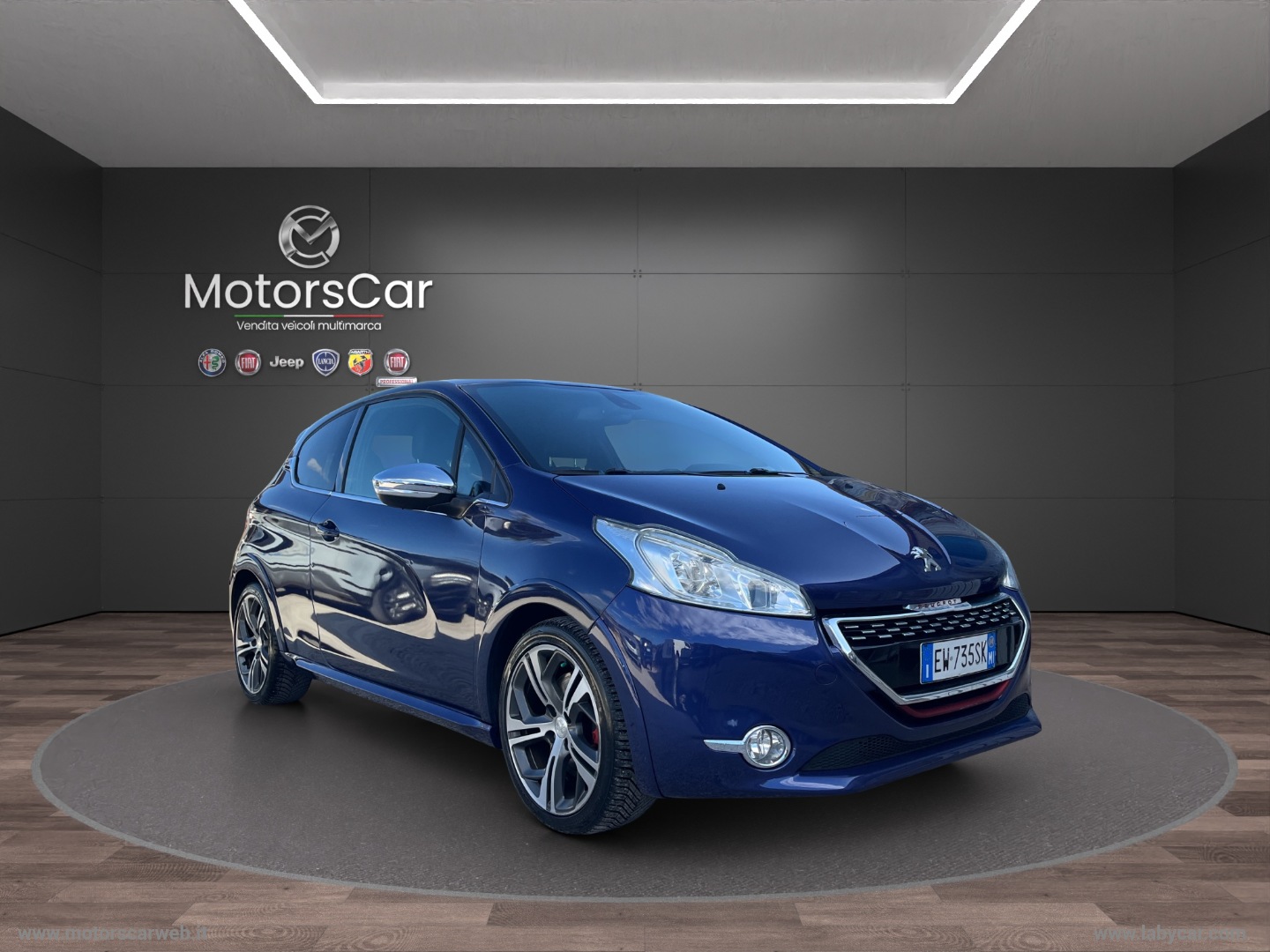 PEUGEOT 208