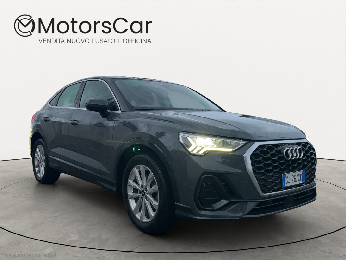 AUDI Q3