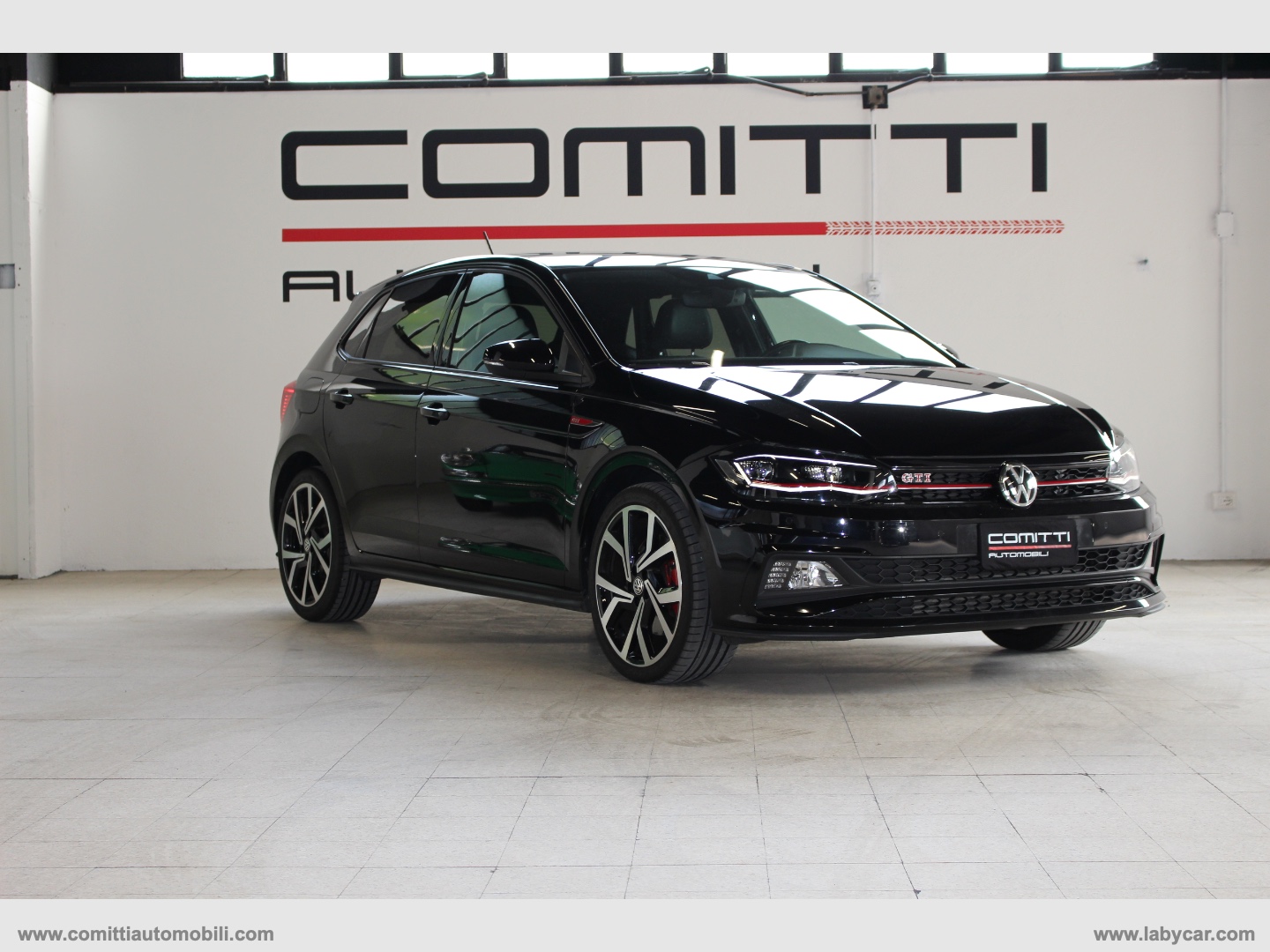 VOLKSWAGEN Polo