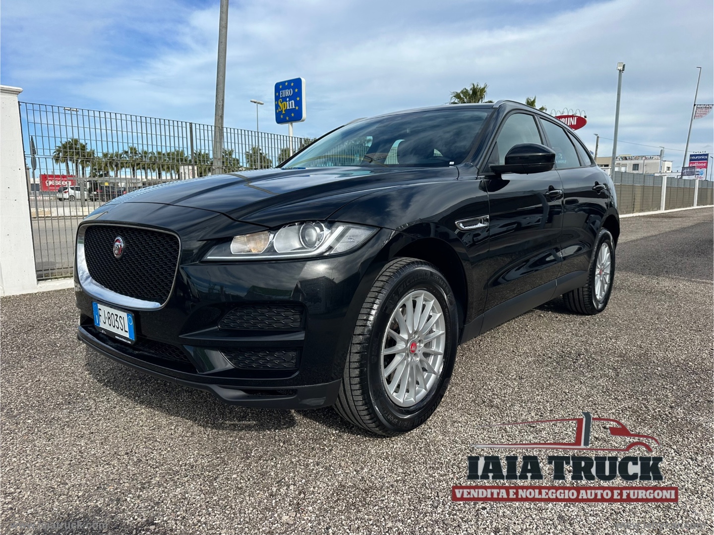 JAGUAR F-Pace