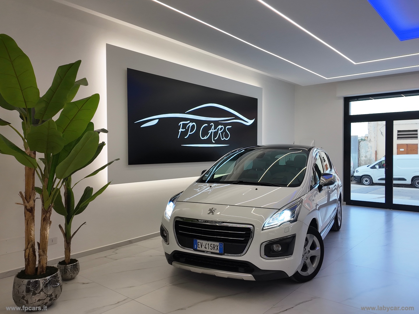 PEUGEOT 3008