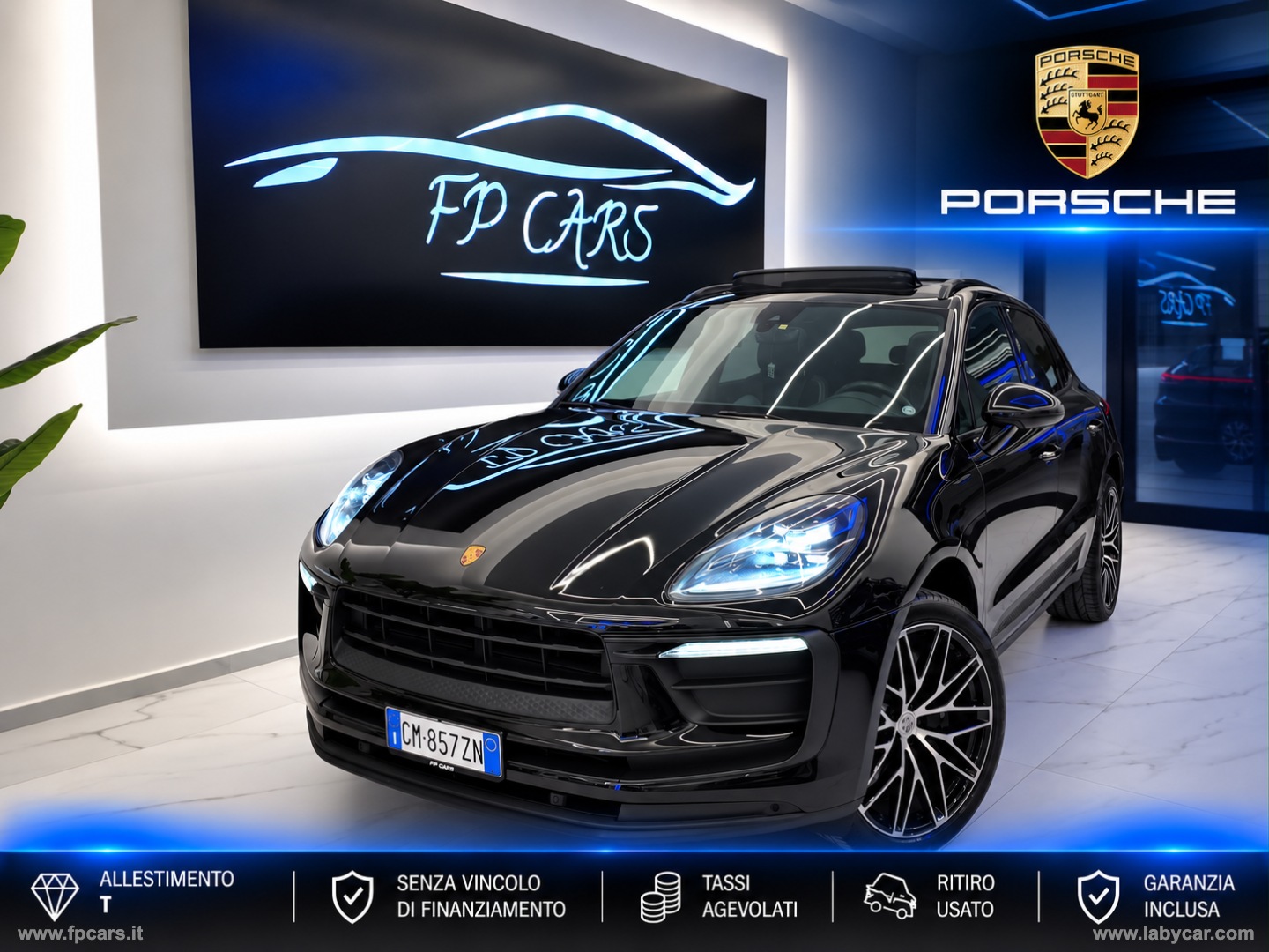PORSCHE Macan