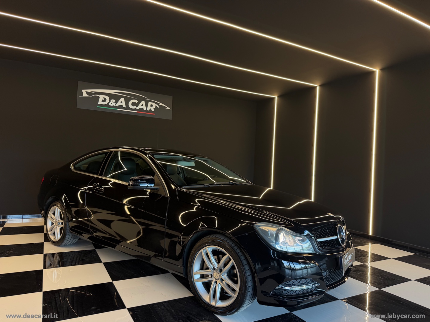MERCEDES-BENZ C 220 CDI Coupé AUTO                                                        