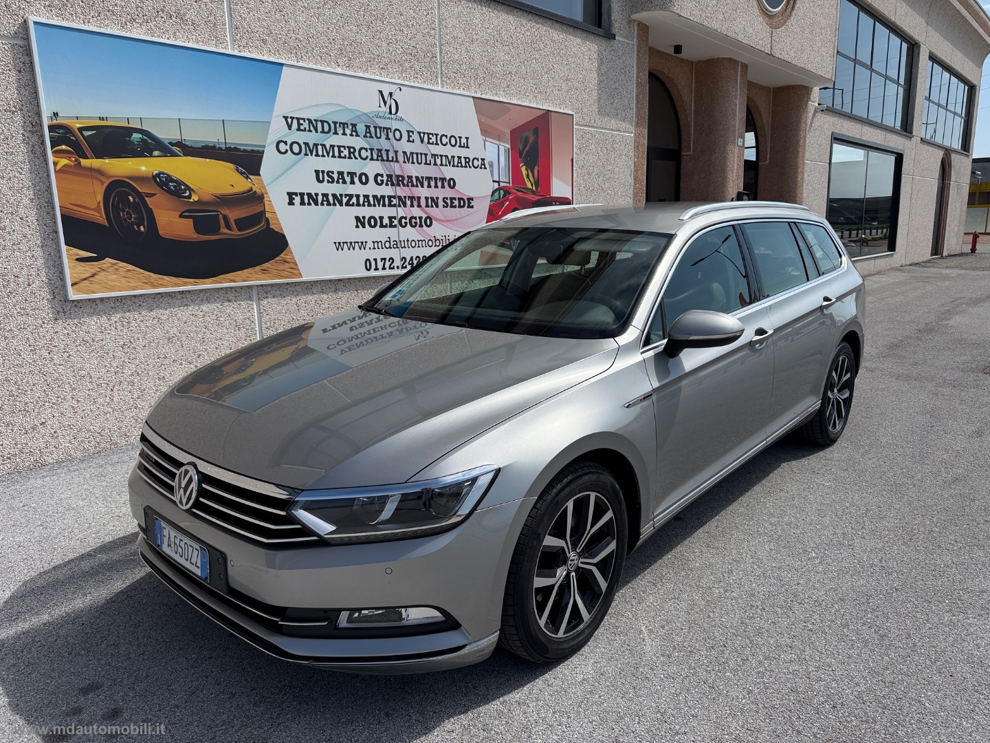 VOLKSWAGEN Passat