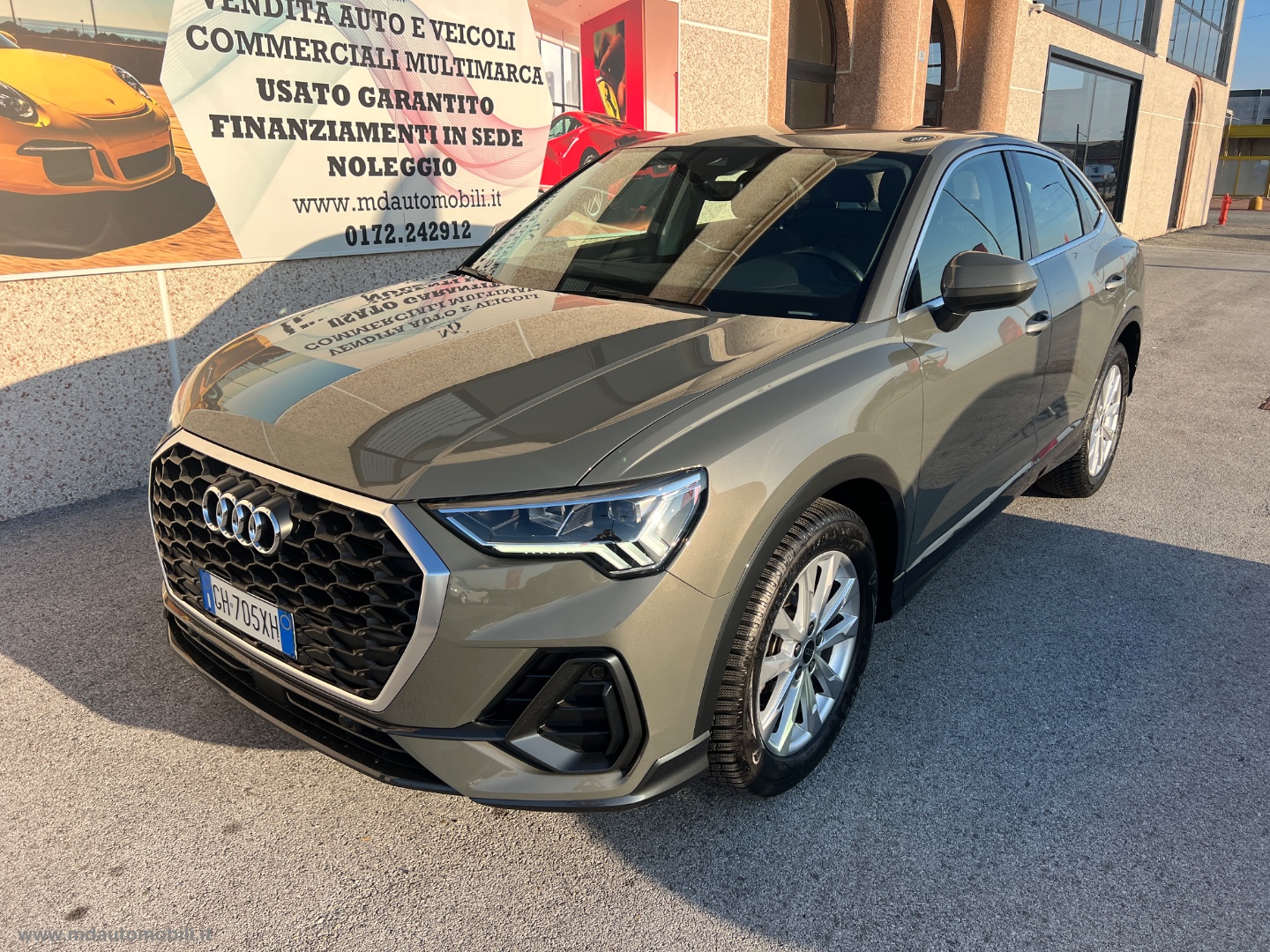 AUDI Q3