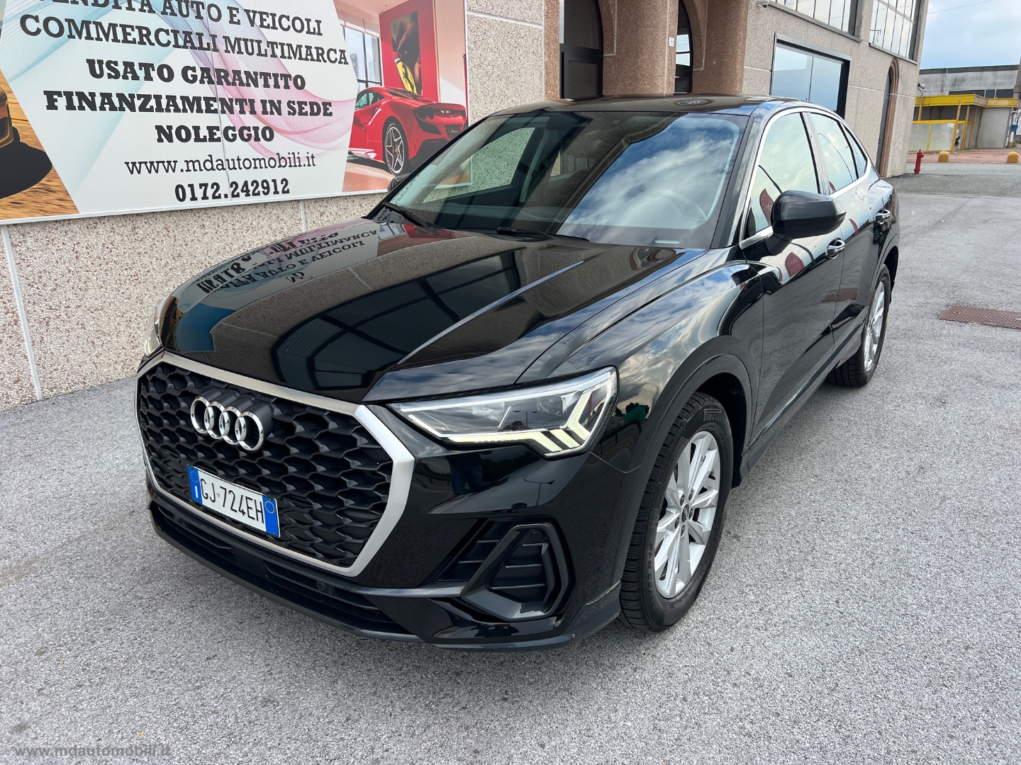 AUDI Q3