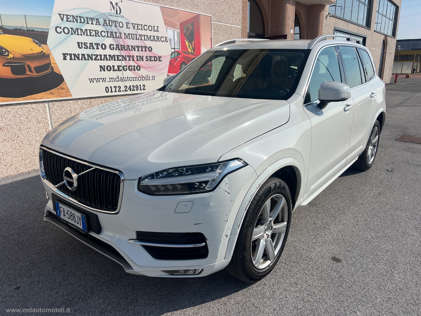 VOLVO XC90