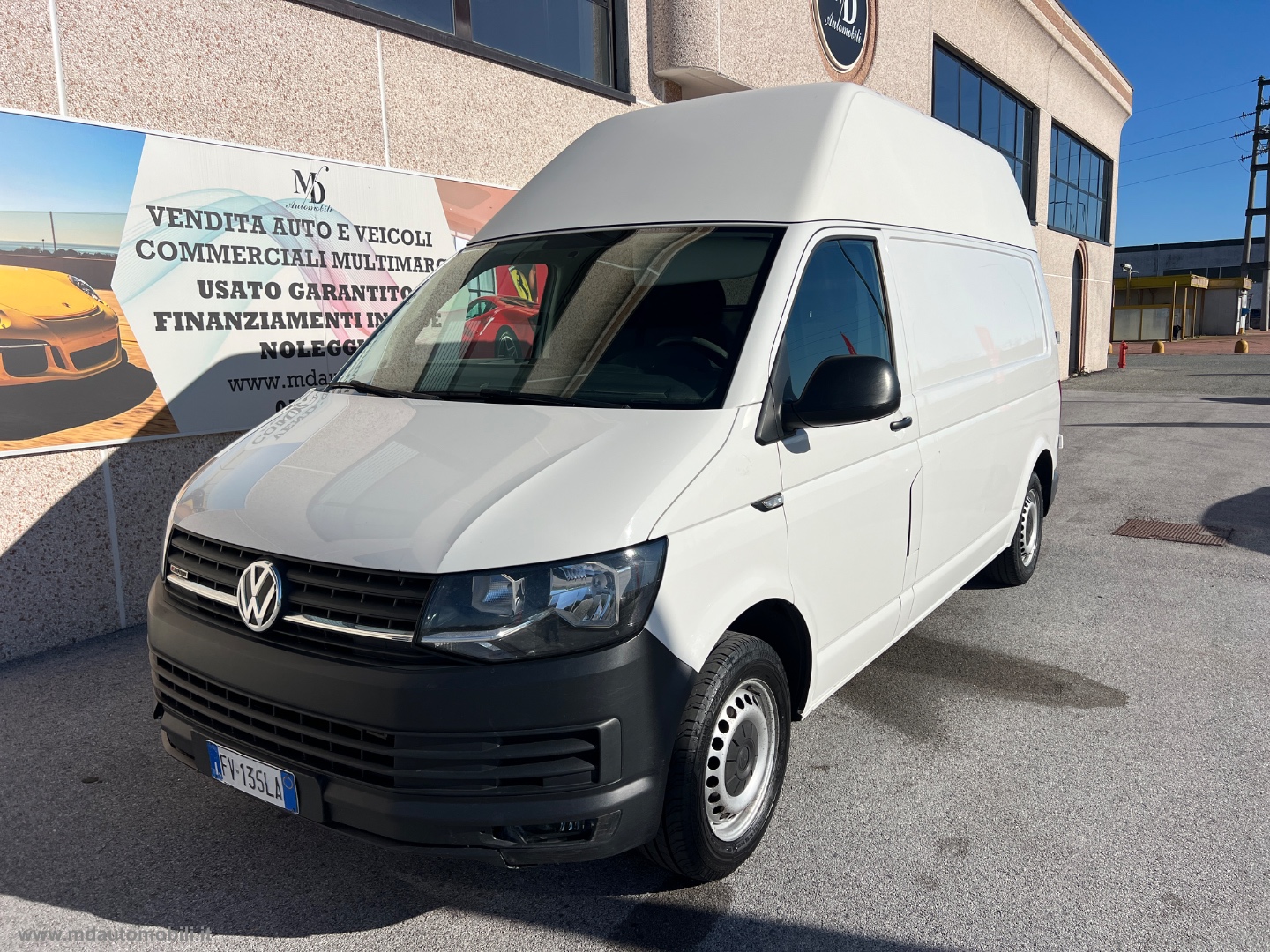 VOLKSWAGEN Transporter