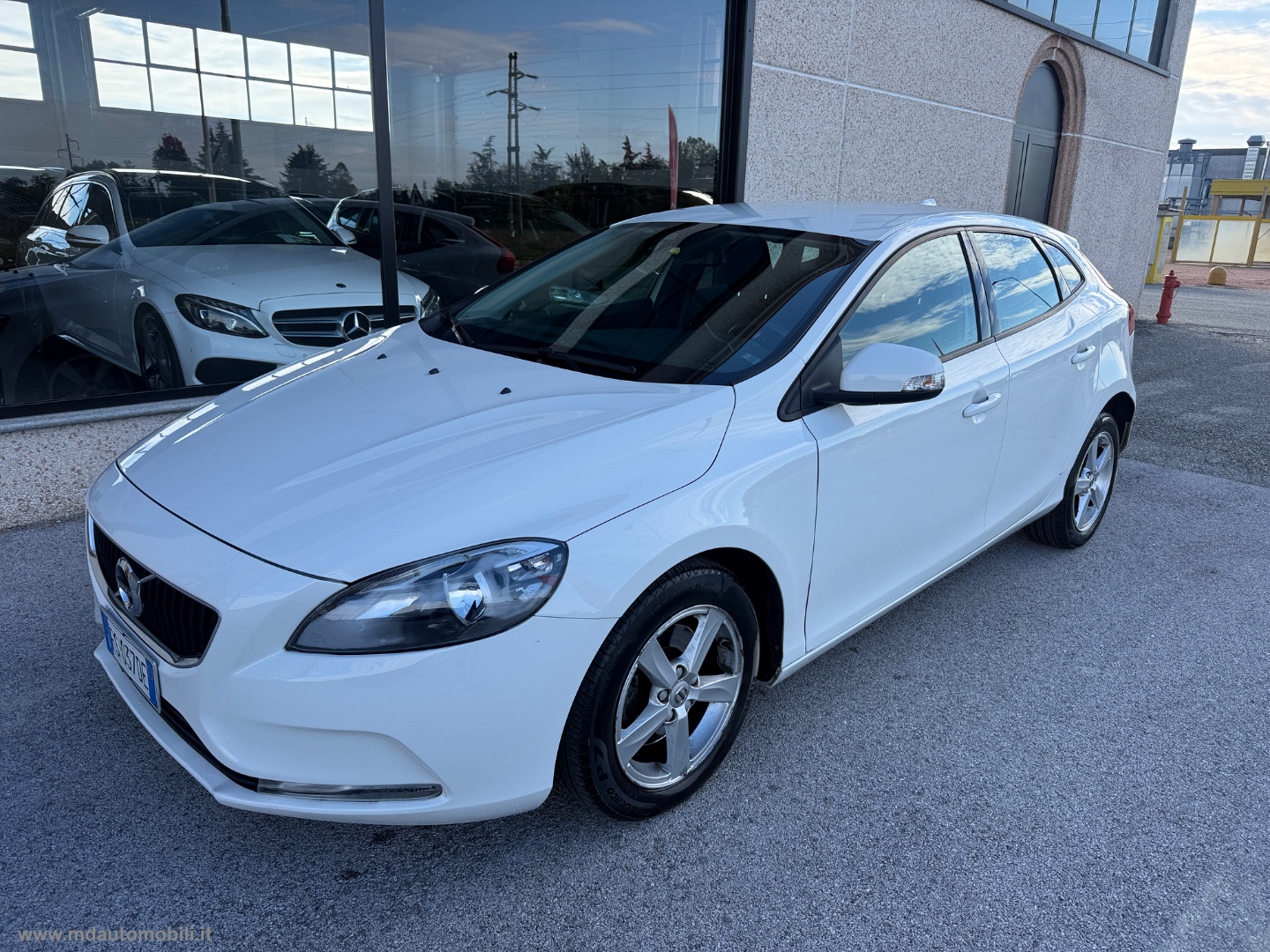 VOLVO V40 T2 Business Plus SOLO KM.98000                                          