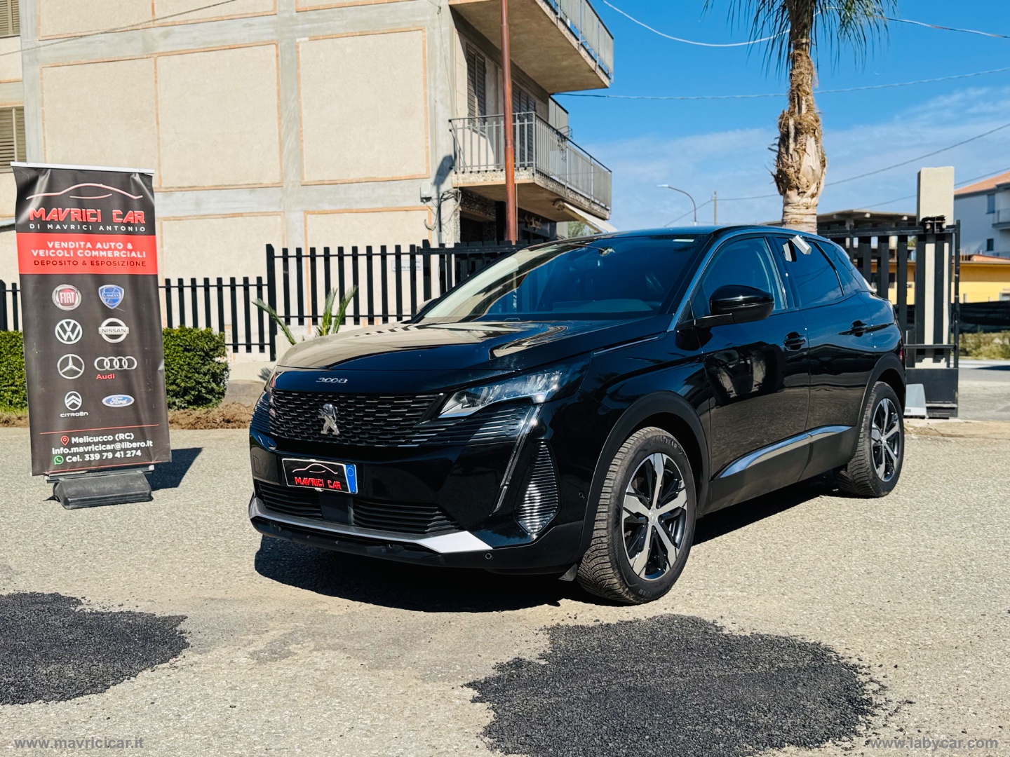 PEUGEOT 3008