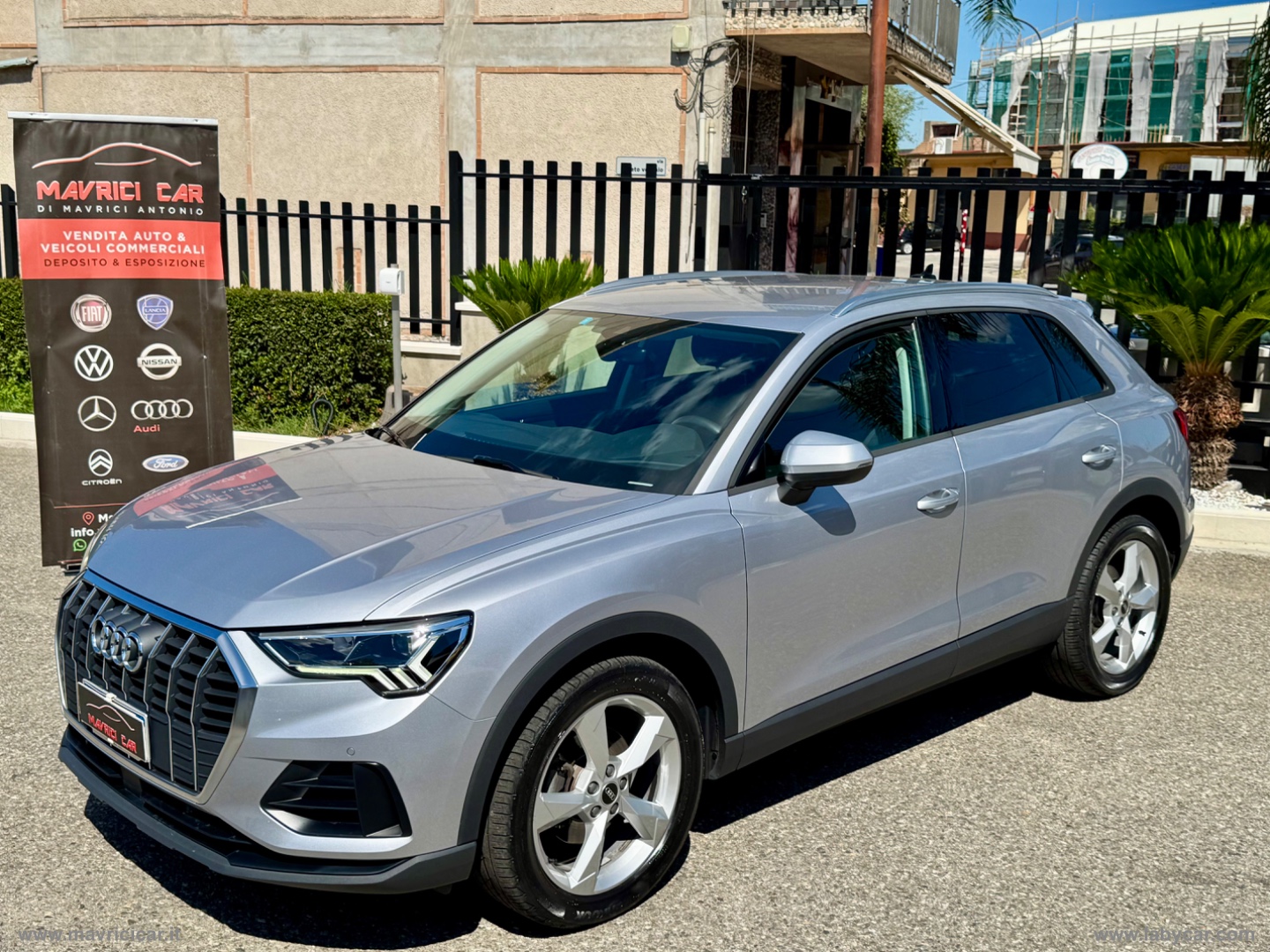 AUDI Q3