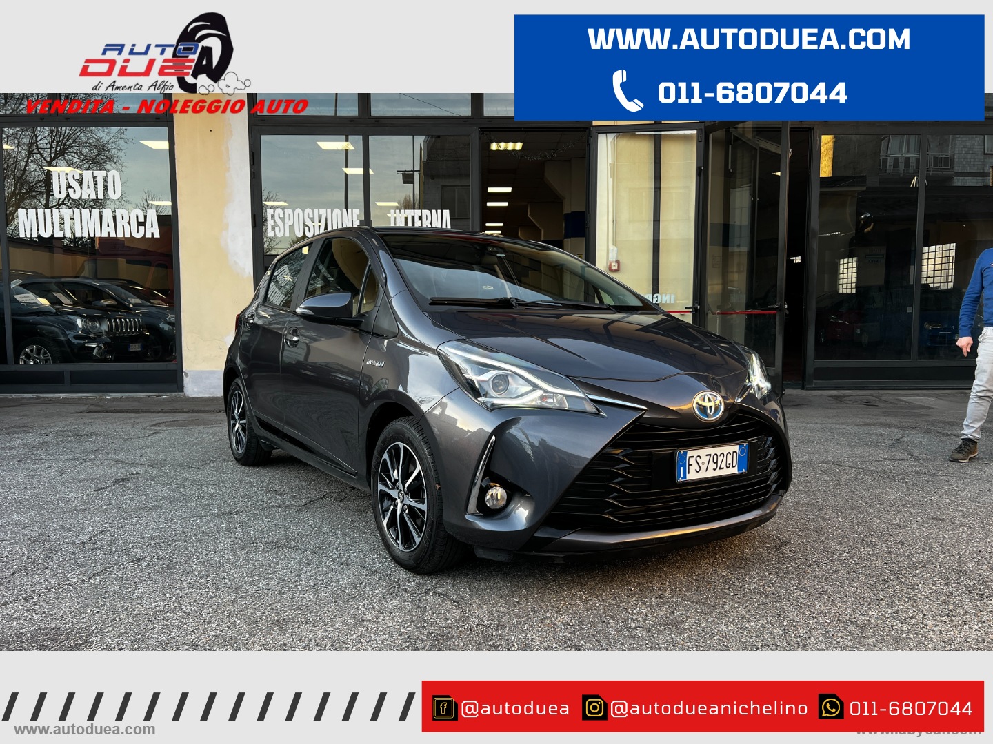 TOYOTA Yaris