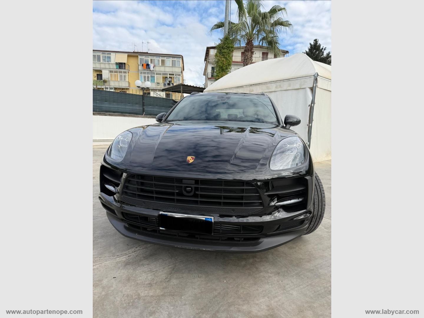 PORSCHE&nbsp;Macan