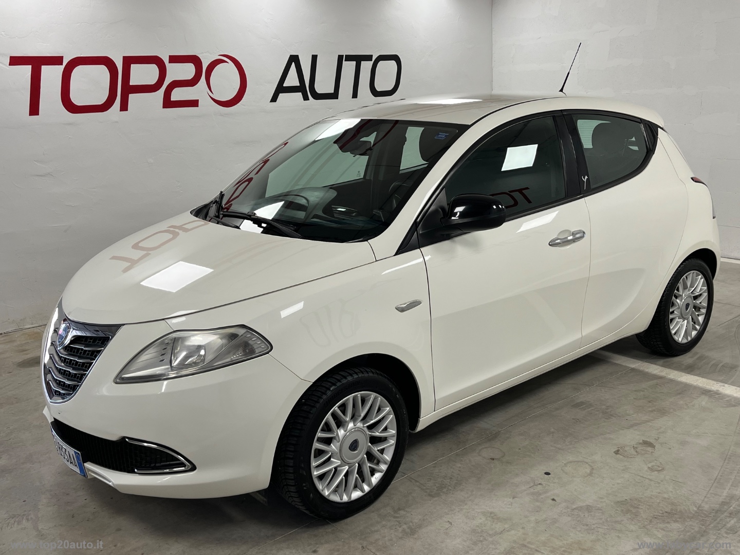 LANCIA Ypsilon