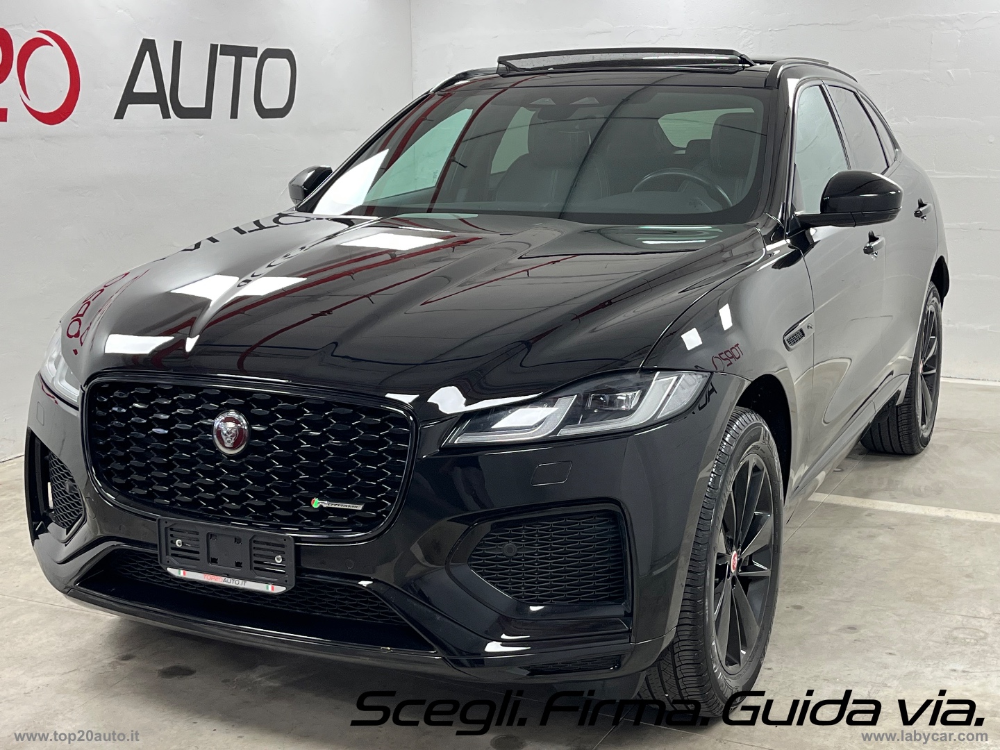 JAGUAR F-Pace