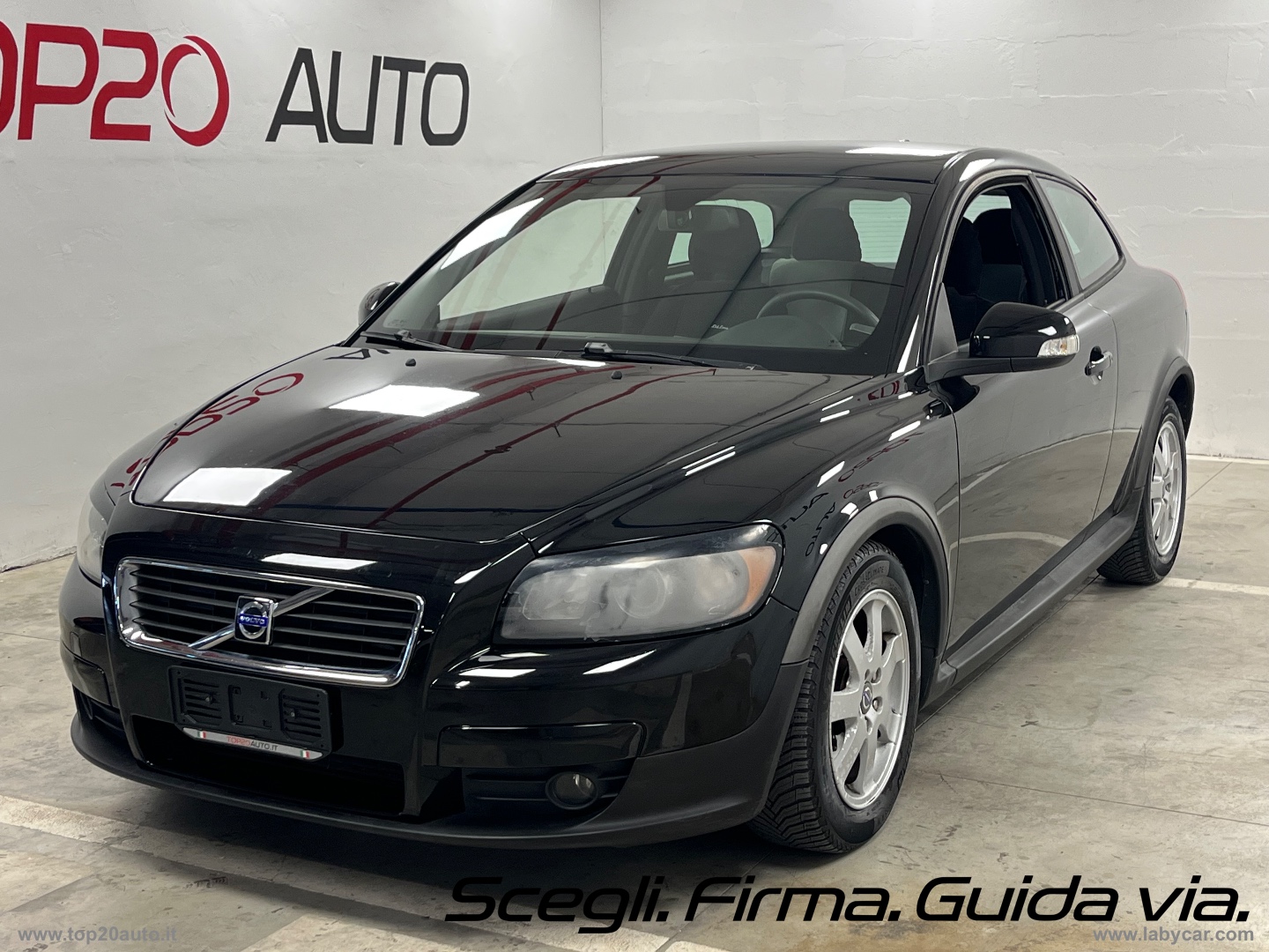 VOLVO C30