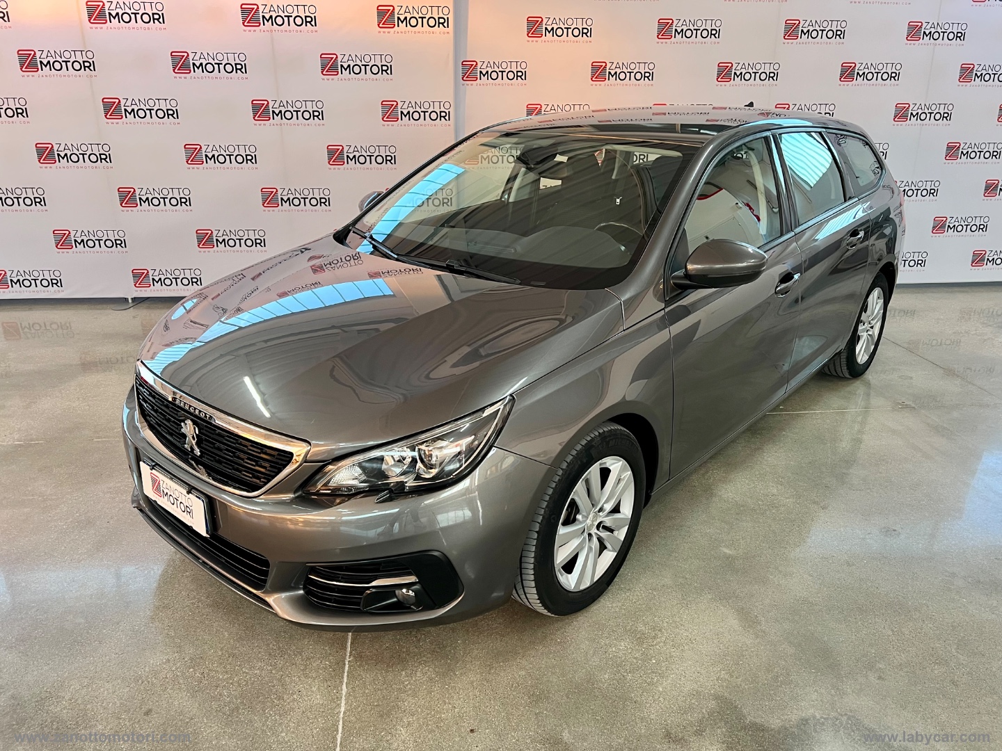 308 BlueHDi 130 S&S SW Active                                                        