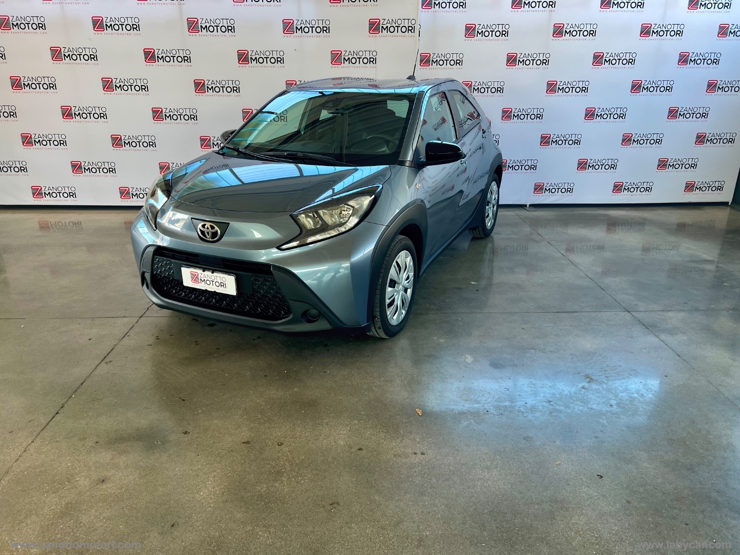 TOYOTA Aygo
