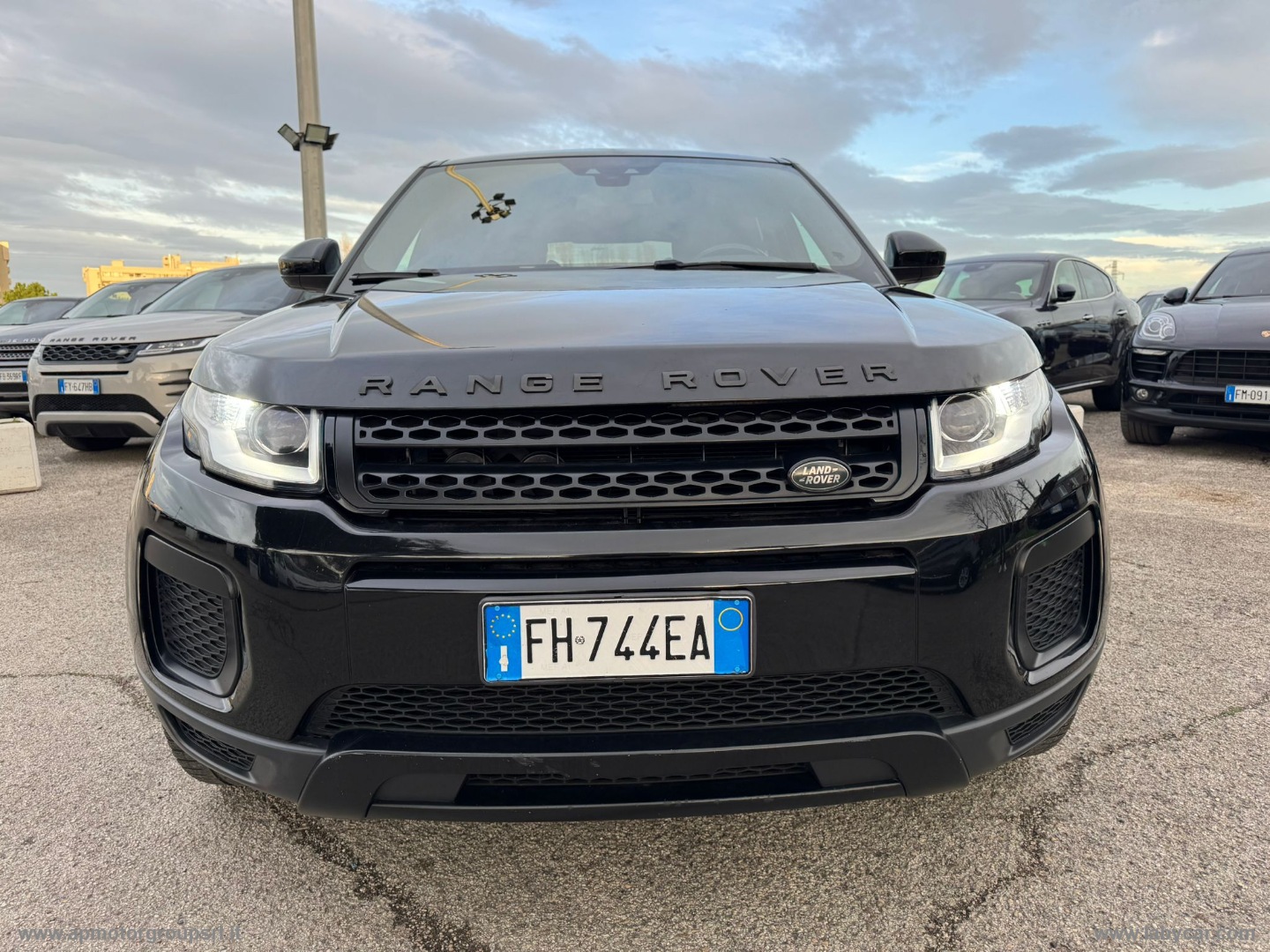 RR Evoque 2.0 TD4 150CV 5 PORTE PURE BUSINESS EDITION                                                        