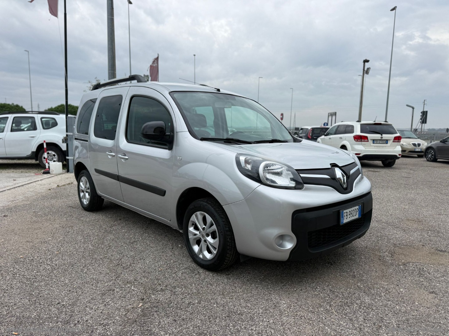 RENAULT Kangoo