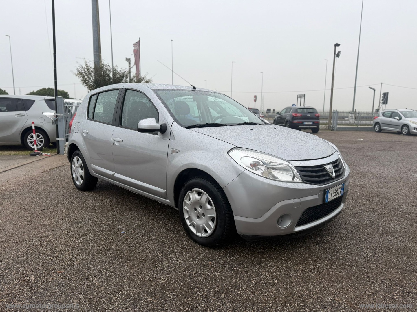 DACIA Sandero