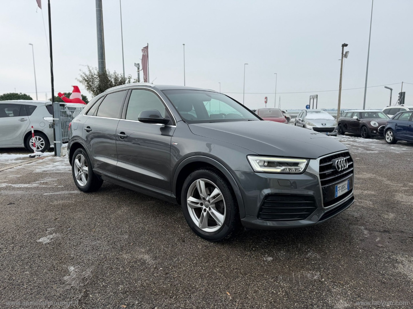 AUDI Q3