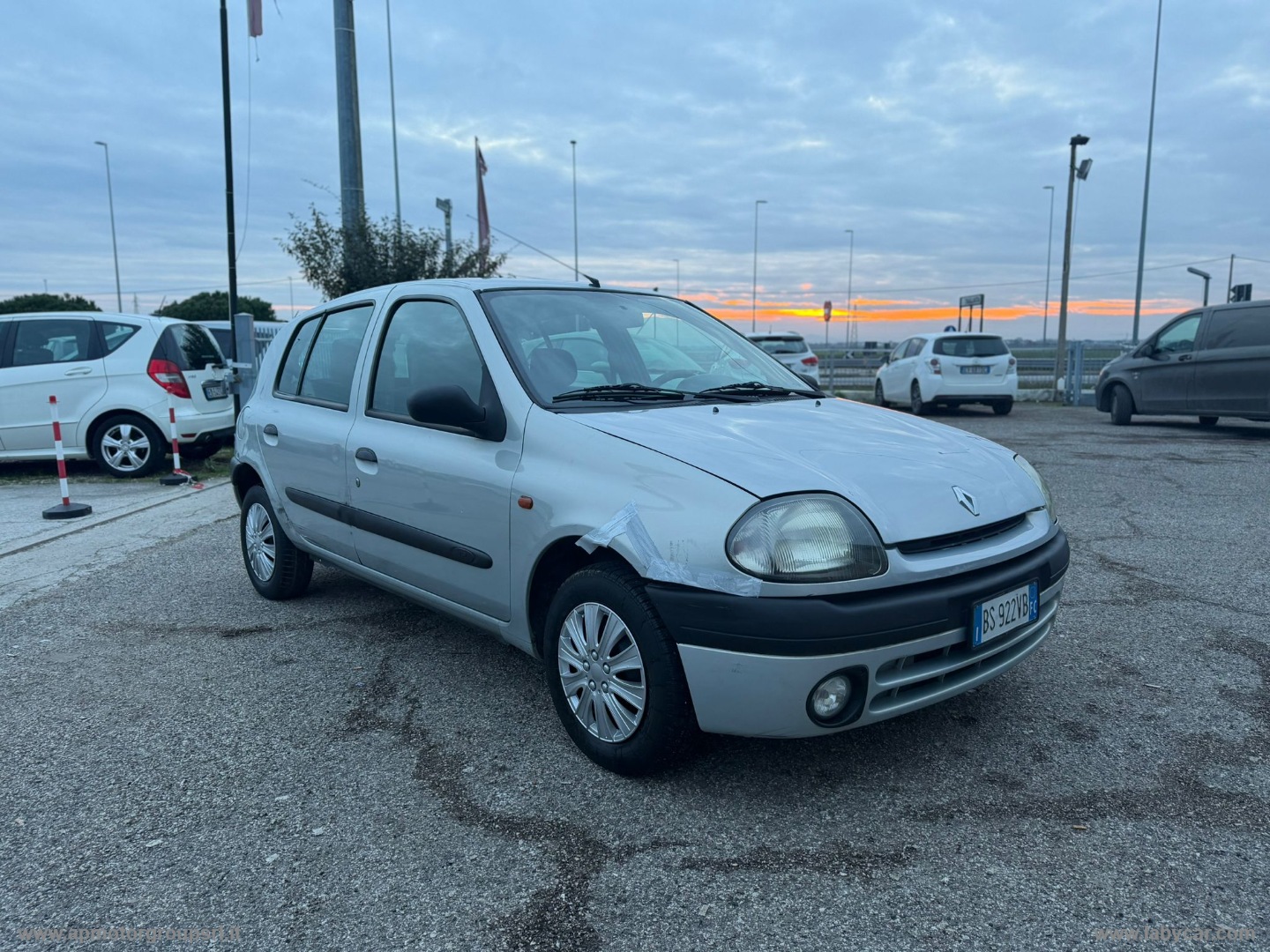 RENAULT Clio