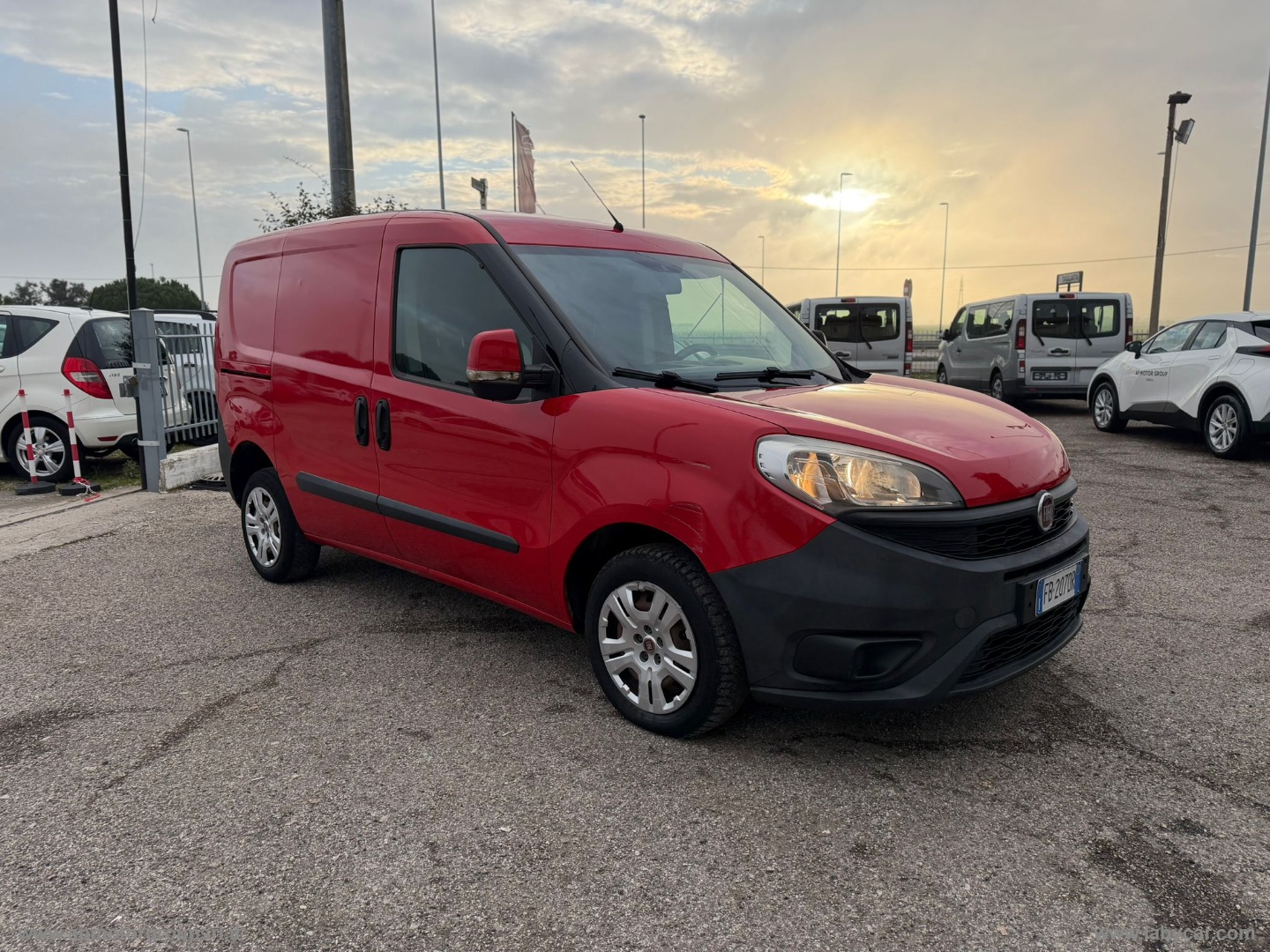 FIAT Doblò Doblò 1.6 MJT 90CV S&S PL-TN CARGO VETRATO 1