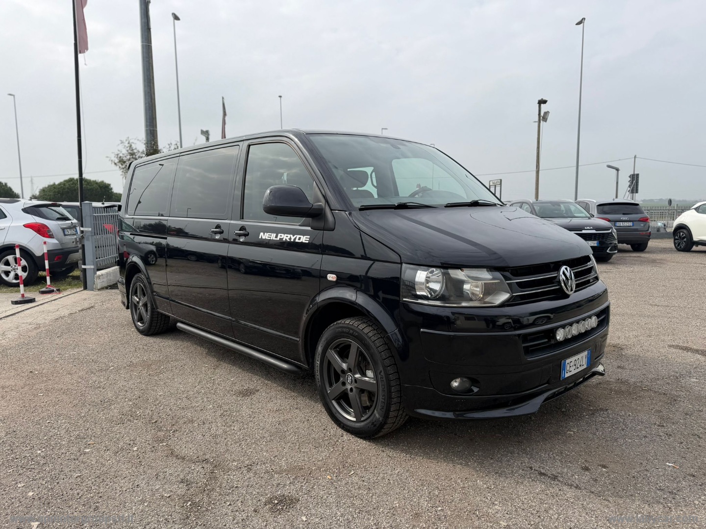 VOLKSWAGEN Transporter