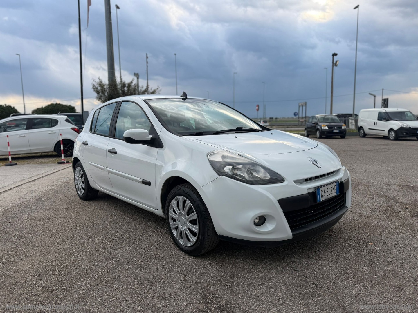 RENAULT Clio