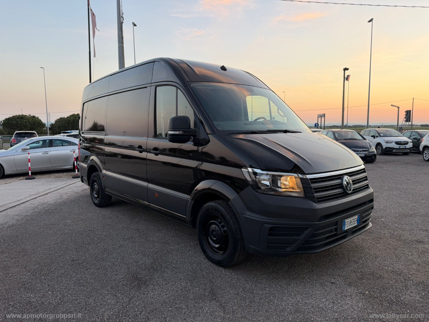 VOLKSWAGEN Crafter